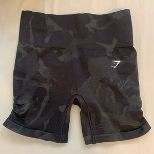ADAPT CAMO SEAMLESS SHORTS